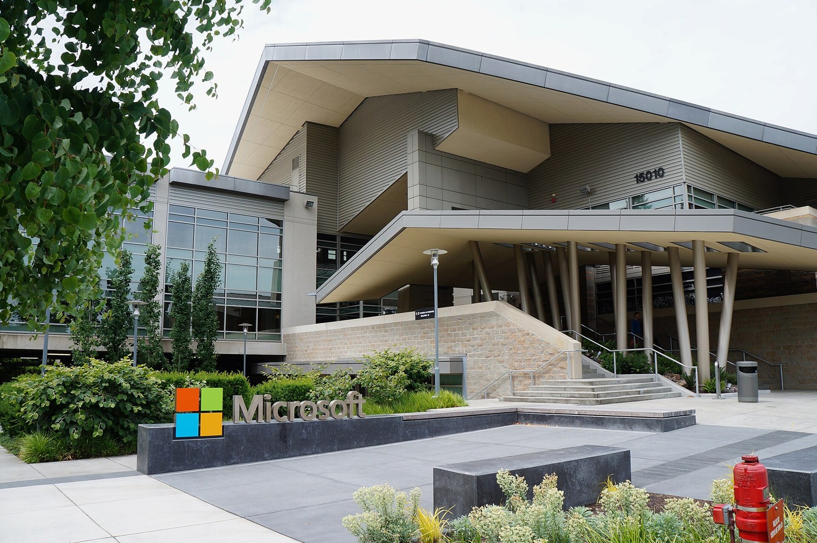 Здание 92 в кампусе Microsoft в Редмонде.